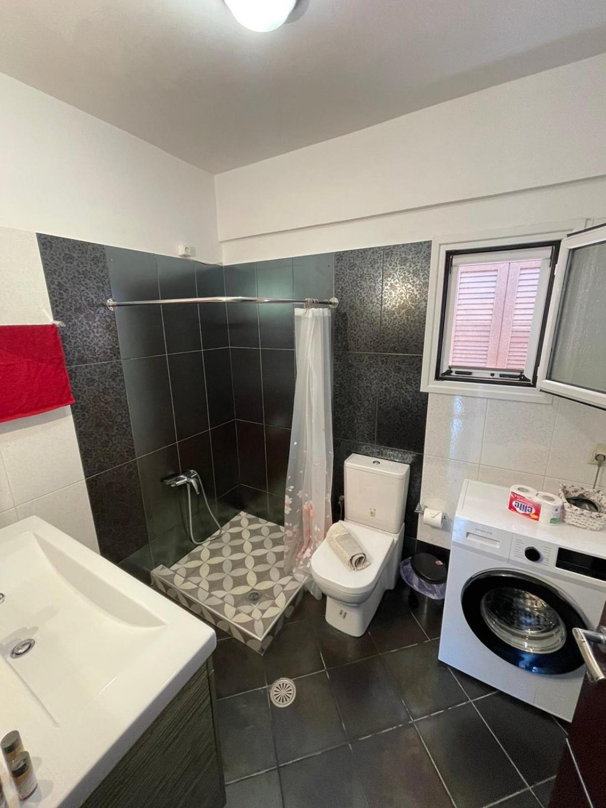 Bados House Apartment Kato Garouna Bagian luar foto