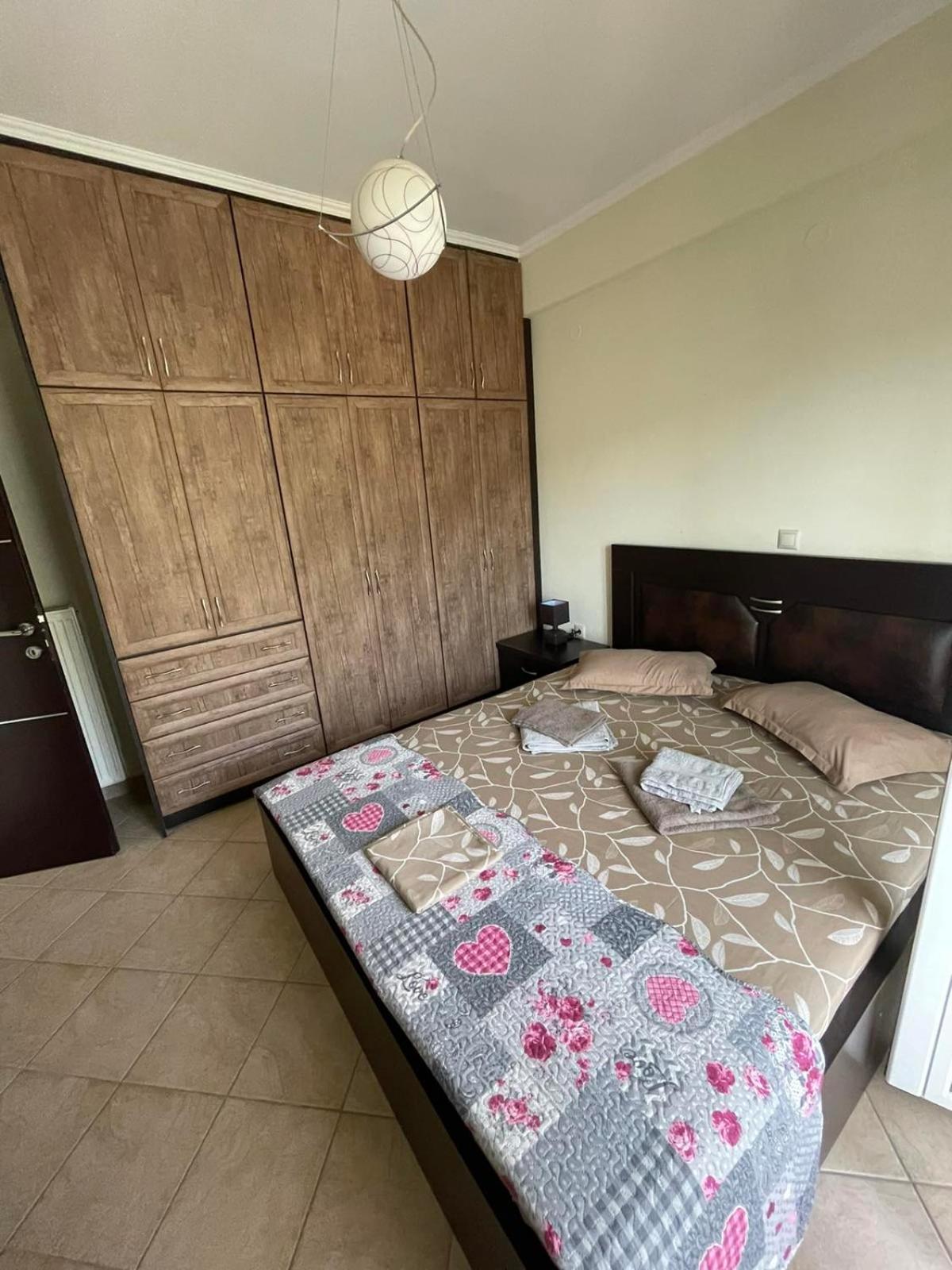 Bados House Apartment Kato Garouna Bagian luar foto