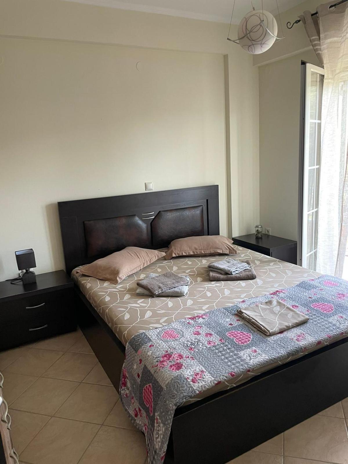 Bados House Apartment Kato Garouna Bagian luar foto