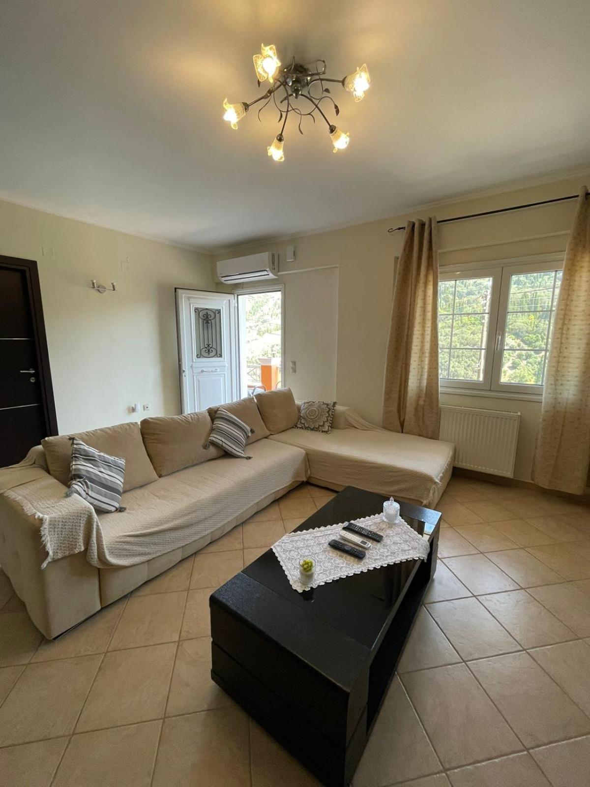 Bados House Apartment Kato Garouna Bagian luar foto